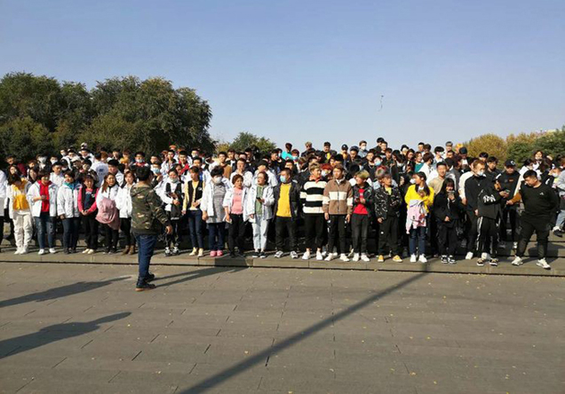 统丽秋季运动会，今天我们的心情像天气一样晴朗欢快！