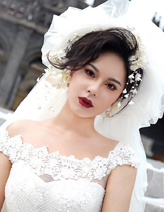 复古新娘妆造