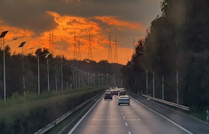 统丽职业技术学校师生本溪一日游:从山水画卷到溪涧欢歌 统丽职业技术学校师生本溪一日游:从山水画卷到溪涧欢歌